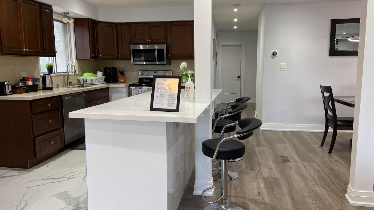 Spectacular 3 Bedroom 2 Wr House - Close To Airport Торонто Экстерьер фото